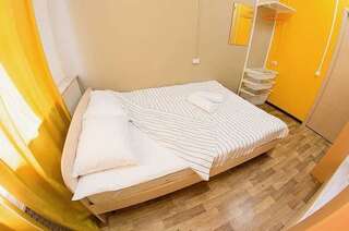 Хостел Z Hostel Иркутск 4-местный номер эконом семейный-2