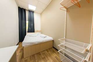 Хостел Z Hostel Иркутск Номер эконом с 2 односпальными кроватями-1