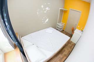 Хостел Z Hostel Иркутск Стандартный номер с двухспальной кроватью размера Queen-4